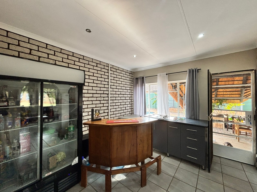 3 Bedroom Property for Sale in Flimieda North West